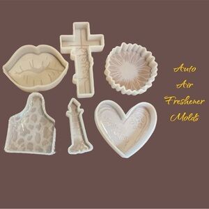 6 ASSORTED AUTO AIR FRESHENERS MOLDS SOME GENTLY USED